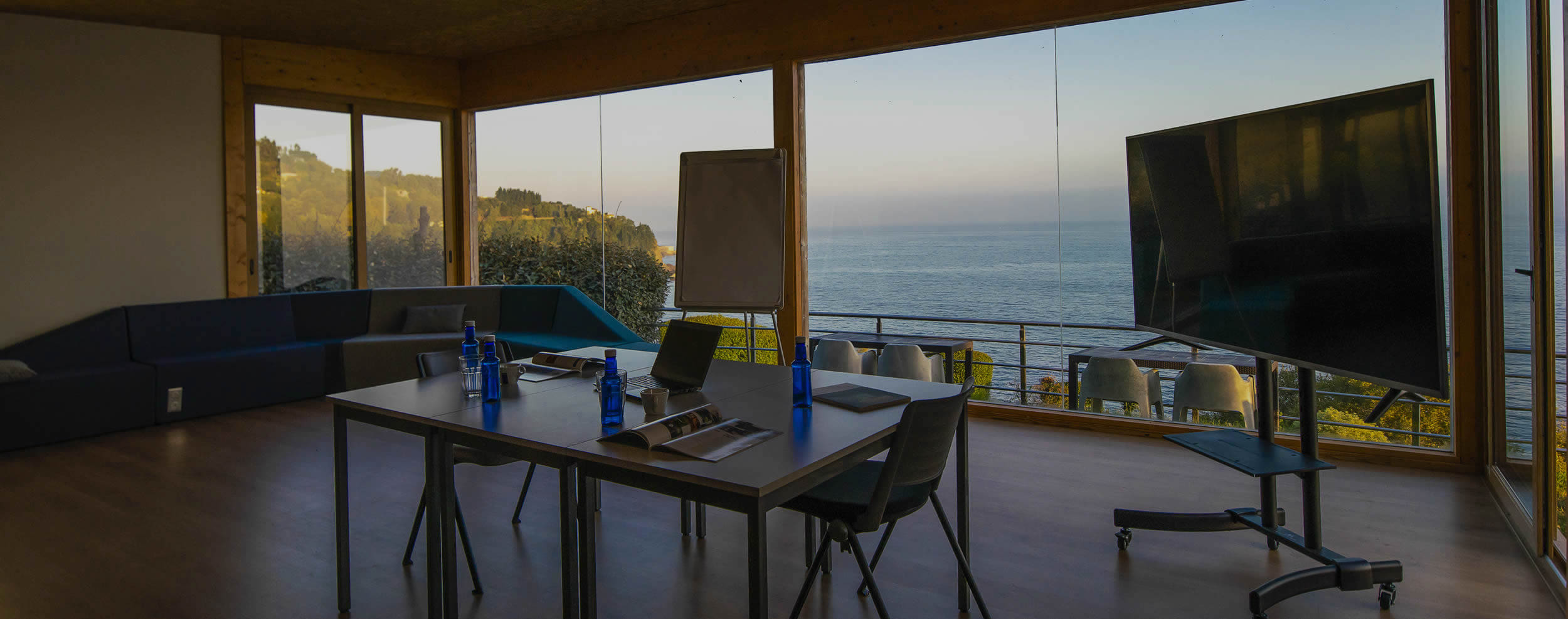 Llama al +34 943 604 749 para reservas una habitación en el Hotel Arbe en Mutriku