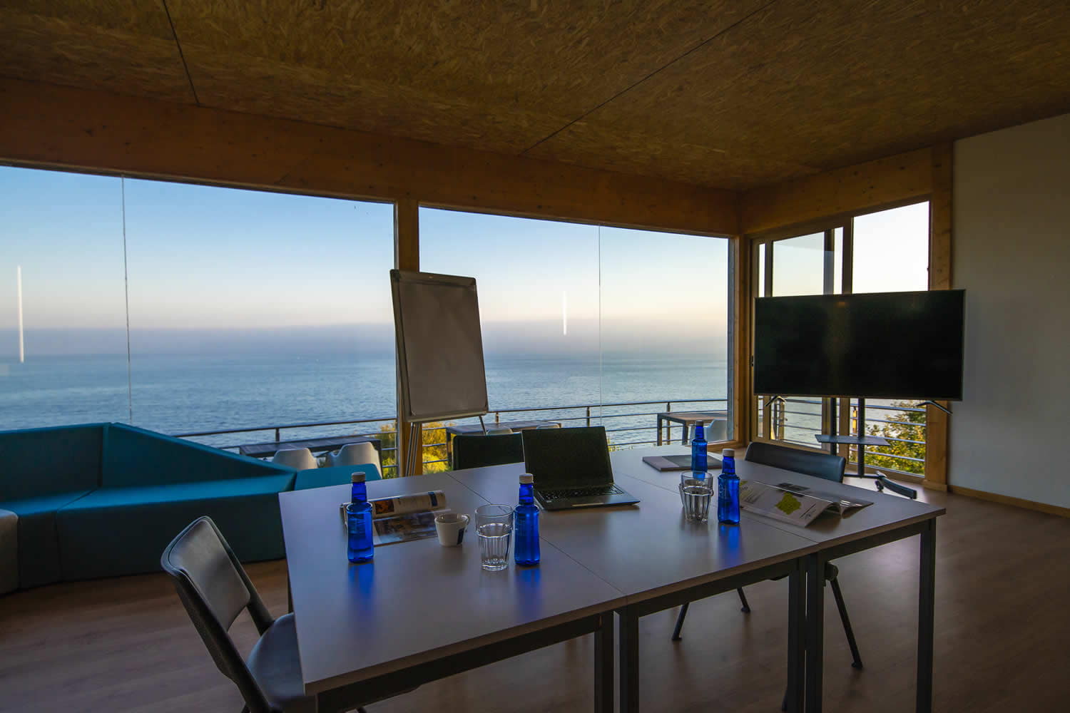 El Hotel Arbe cuenta con Sala de reuniones, llama al +34 943 604 749 para reservar